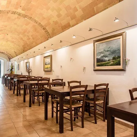 Hotel Hostatgeria Restaurant Els Angels *