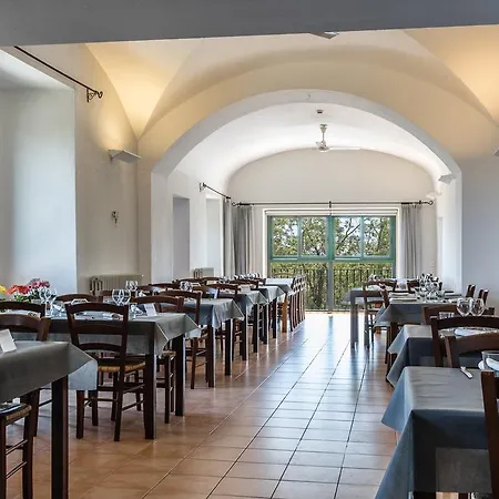 ホテル Hostatgeria Restaurant Els Angels