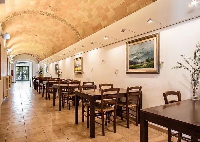 Hotel Hostatgeria Restaurant Els Angels *